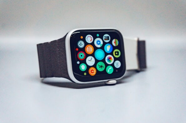 как да свържа apple watch с нов телефон